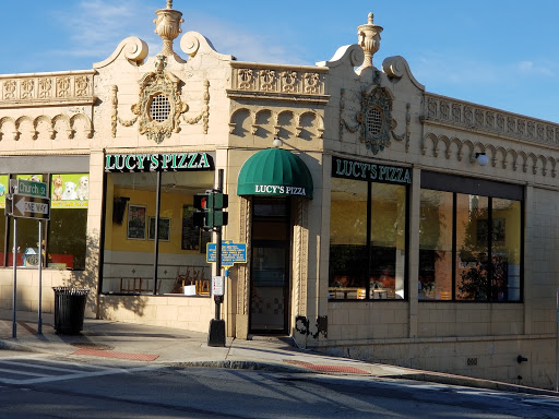 Lucy's Pizza